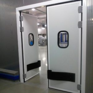 Противопожарная дверь с овальным окном / серия FRM7502